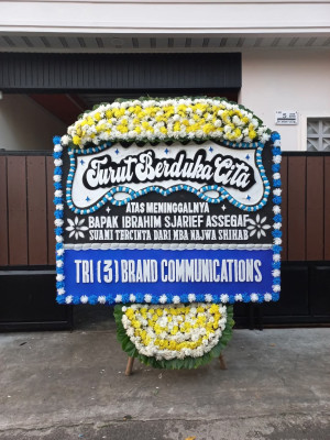 Papan Bunga Duka di Cikole